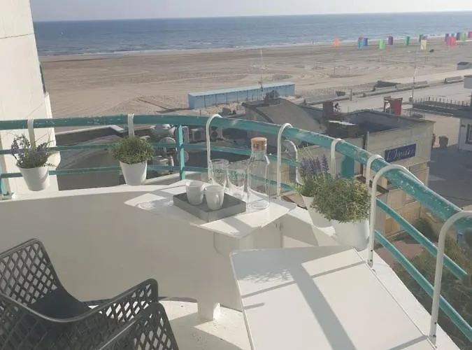 Studio Vue Mer Au Coeur De Malo Les Bains Pieds Dans L Eau